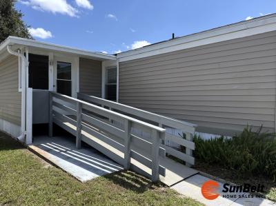 Photo 2 of 22 of home located at 7 Valencia Court Deland, FL 32724