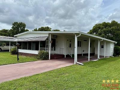 Mobile Home at 3282 Country Ln Deland, FL 32724