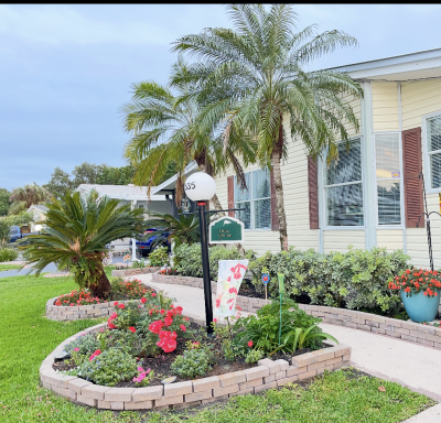 Photo 2 of 29 of home located at 4535 Arlington Park Dr.  Lot #122 Lakeland, FL 33801