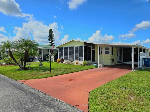 Photo 1 of 2 of home located at 5130 Abc Road, Lot 14 Lake Wales, FL 33859
