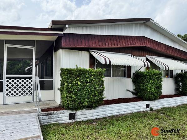 Photo 1 of 2 of home located at 88 Clairmont Avenue Debary, FL 32713