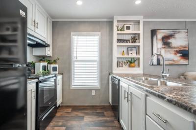 Photo 4 of 16 of home located at 10504 Sunny Meadows Blvd Tyler, TX 75708