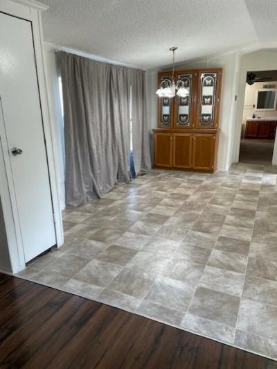 Photo 4 of 11 of home located at 22011 Lafons Ln Romulus, MI 48174