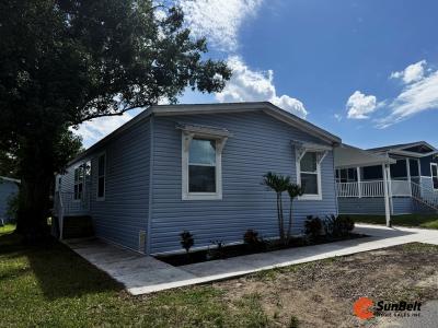 Photo 3 of 39 of home located at 21 Liberty Avenue Sorrento, FL 32776