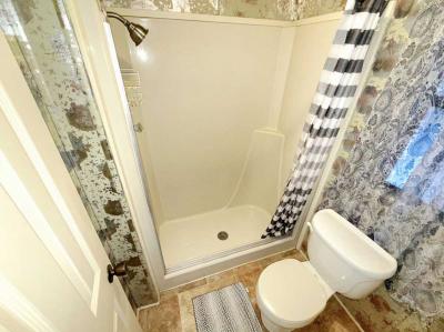 Photo 4 of 20 of home located at 15777 Bolesta Rd. Clearwater, FL 33764