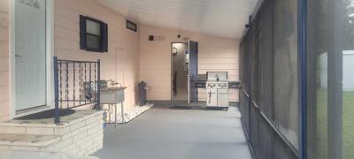 Photo 5 of 13 of home located at 9008 Nautilius Dr Tampa, FL 33635