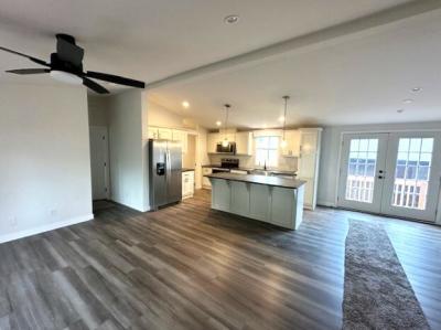Photo 5 of 14 of home located at 9874 Golf Club Rd #46 Stayton, OR 97383