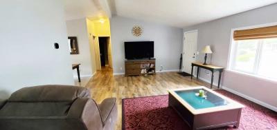 Photo 5 of 39 of home located at 10400 SE Cook Ct #118 Milwaukie, OR 97222