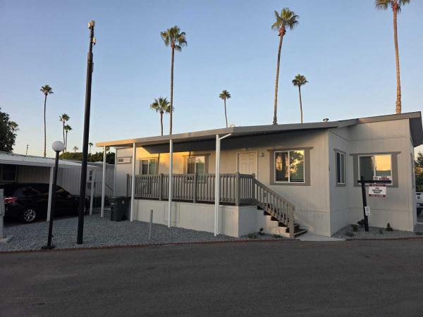 2025 Silvercrest SM-08361H Manufactured Home