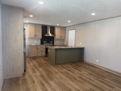 Photo 5 of 14 of home located at 8701 NE 107th Pl#82 Kansas, MO 64157