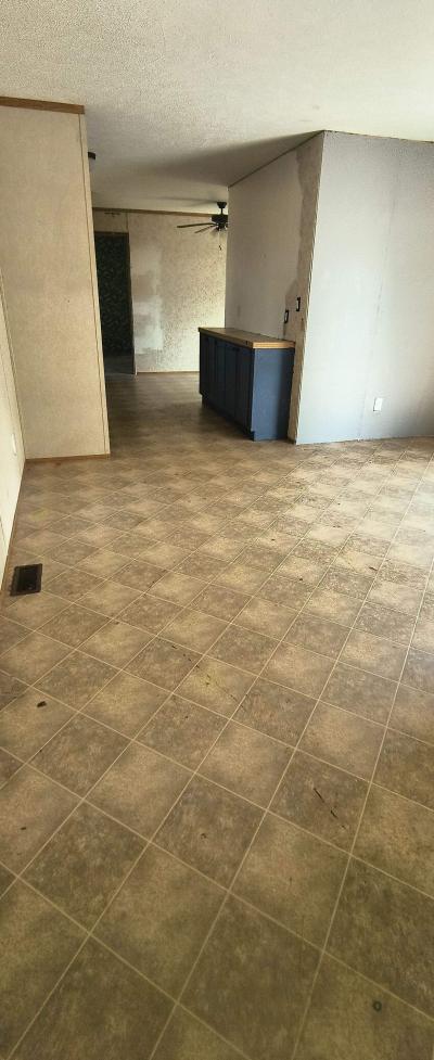 Photo 2 of 8 of home located at Lot 31 - 500 Reid St Carlinville, IL 62626