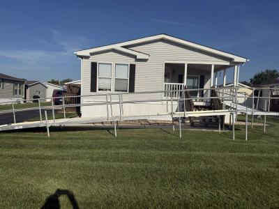 Photo 2 of 14 of home located at 17 Bobwhite Ln Beecher, IL 60401