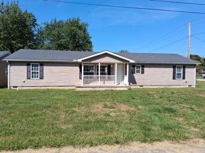 Mobile Home at 625 Ames St Clyde, OH 43410