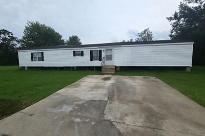Mobile Home at 125 Constant Dr Thibodaux, LA 70301