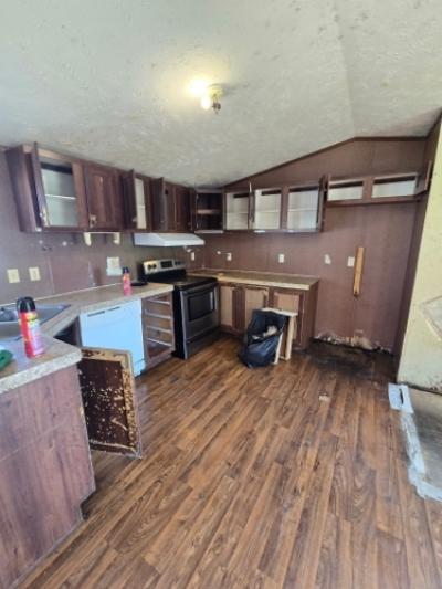 Photo 5 of 8 of home located at 125 Constant Dr Thibodaux, LA 70301