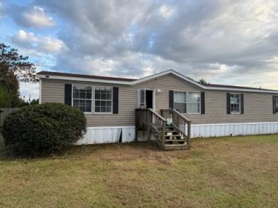 Mobile Home at 1413 Madania Dr Dillon, SC 29536