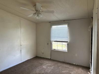 Photo 4 of 8 of home located at 1413 Madania Dr Dillon, SC 29536