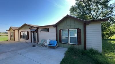 Mobile Home at 16342 W Wilshire Blvd Yukon, OK 73099