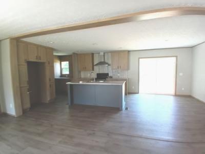Photo 2 of 14 of home located at 16410 Highway 310 E Como, MS 38619