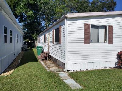 Photo 2 of 29 of home located at 813 Huron Syt #10-V Wildwood, FL 34785
