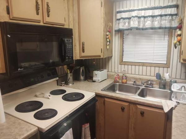 1986 Skyline Manufactured Home