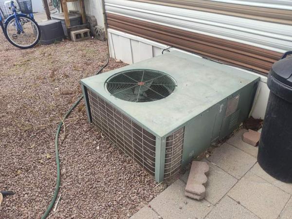 1986 Skyline Manufactured Home