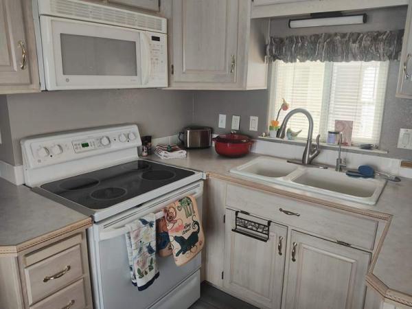 2002 Chariot Eagle Manufactured Home