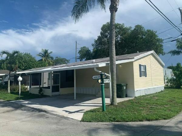Photo 1 of 2 of home located at 17 Susan Circle Greenacres, FL 33463