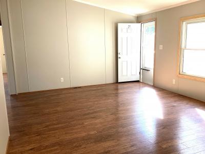 Photo 2 of 15 of home located at 49751 Thornapple Court Shelby Township, MI 48315