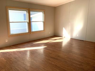 Photo 3 of 15 of home located at 49751 Thornapple Court Shelby Township, MI 48315