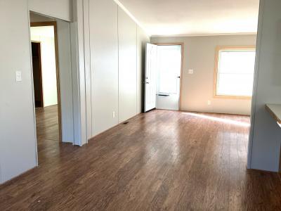 Photo 4 of 15 of home located at 49751 Thornapple Court Shelby Township, MI 48315