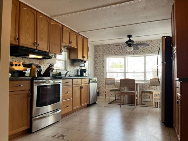 1973 EXEC BM7372 Mobile Home