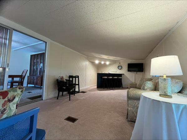 1973 EXEC BM7372 Mobile Home