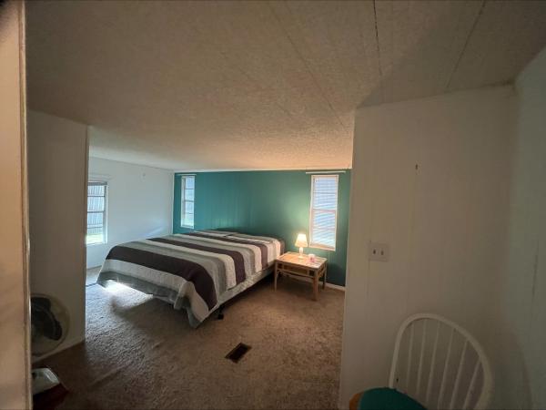 1973 EXEC BM7372 Mobile Home