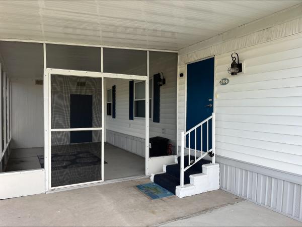 1973 EXEC BM7372 Mobile Home