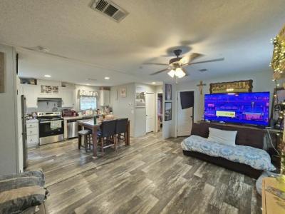 Photo 2 of 10 of home located at 4000 24th St N Unit 1206 Saint Petersburg, FL 33714