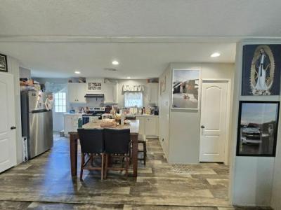 Photo 3 of 10 of home located at 4000 24th St N Unit 1206 Saint Petersburg, FL 33714