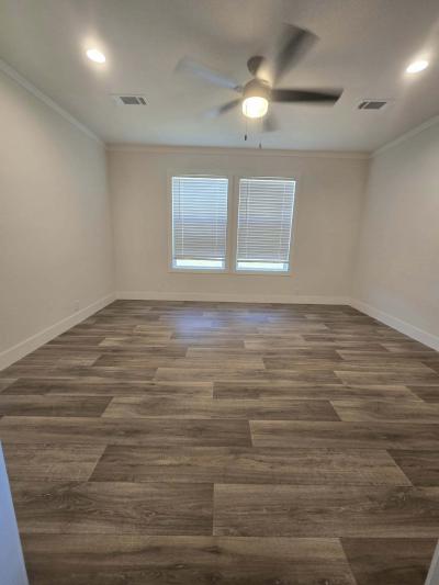 Photo 4 of 26 of home located at 10422 W Xavier Ct Conroe, TX 77303