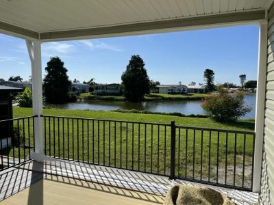 Photo 4 of 20 of home located at 7815 Lakeshore Drive Ellenton, FL 34222