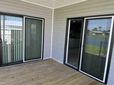 Photo 5 of 20 of home located at 7815 Lakeshore Drive Ellenton, FL 34222