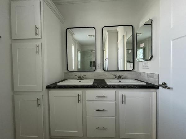 2025 Skyline - Ocala Bayshore w/ Rear Porch Mobile Home