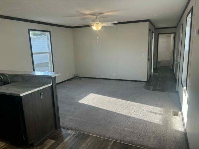 Photo 5 of 7 of home located at 6199 Robert Circle Site #281 Ypsilanti, MI 48197