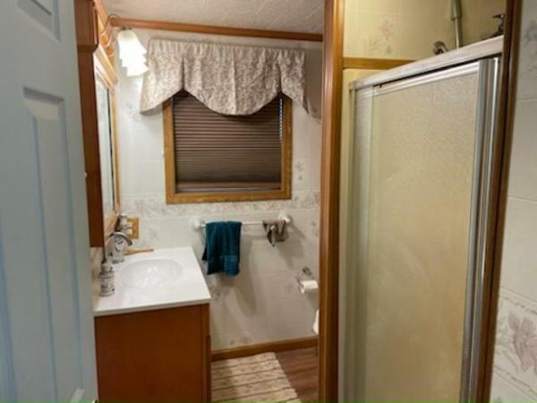 1983 Pine Grove Mobile Home