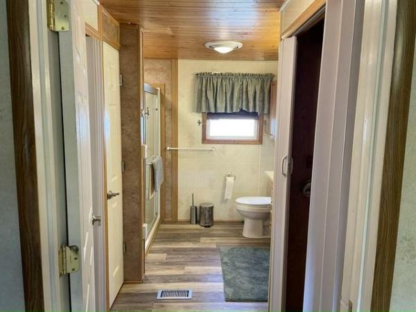 1983 Pine Grove Mobile Home