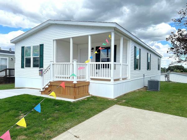 2025 Champion Dutch Aspire Mobile Home