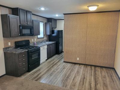 Mobile Home at 9 Peach Tree Davison, MI 48423