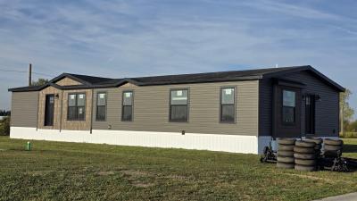 Mobile Home at 27484 Oregon Road Lot 208 Perrysburg, OH 43551