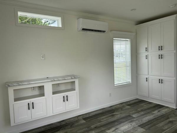 2024 SKYLINE B 807  Home