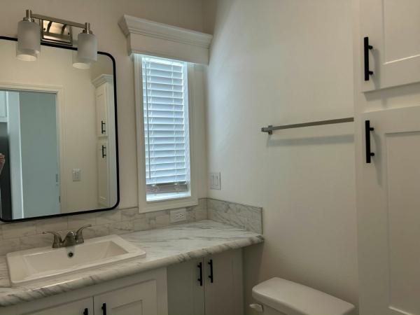 2024 SKYLINE B 807  Home