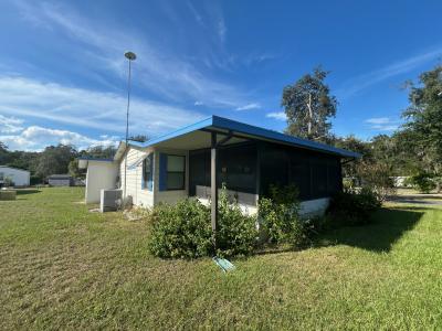 Photo 3 of 11 of home located at 319 Magnolia Drive Fruitland Park, FL 34731